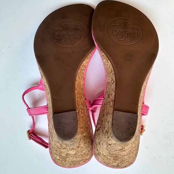 Tory Burch Thong Demi Wedge Sandals - Britton in Pink, Gold Logo, size 5.5 - Picture 6 of 11